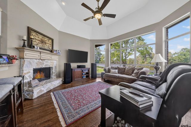 326 County Road 2307, Mineola, TX 75773