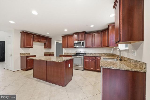 6728 MEADOWLAWN CIR, New Market, MD 21774
