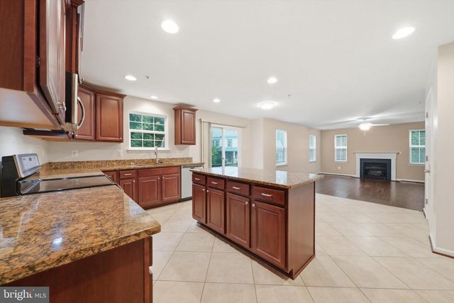 6728 MEADOWLAWN CIR, New Market, MD 21774