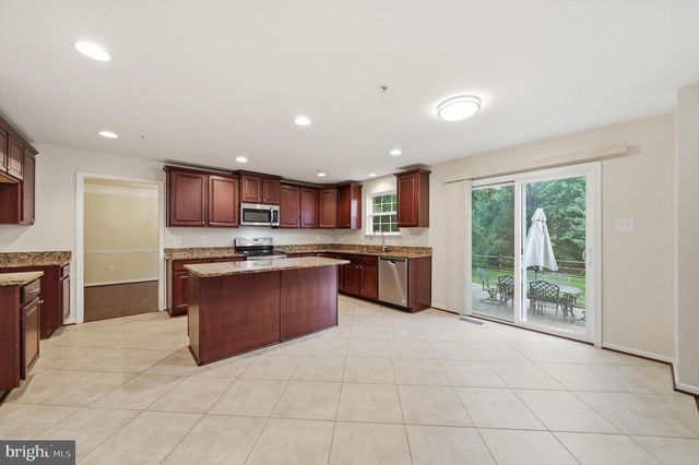 6728 MEADOWLAWN CIR, New Market, MD 21774