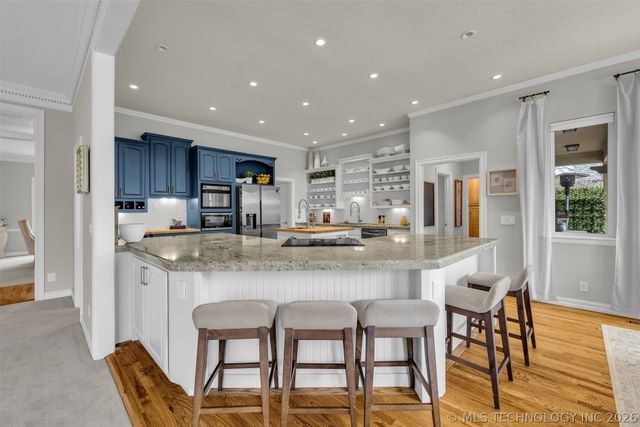 6008 W Phoenix Court, Broken Arrow, OK 74011