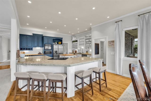 6008 W Phoenix Court, Broken Arrow, OK 74011