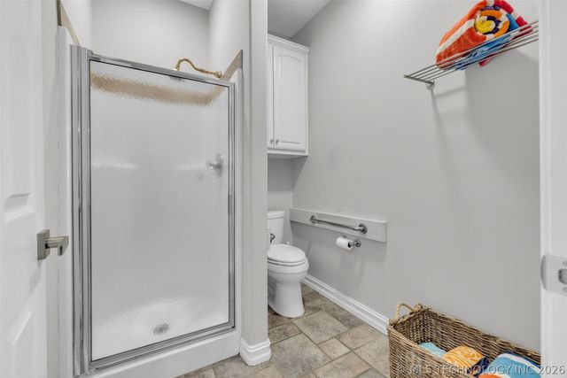 6008 W Phoenix Court, Broken Arrow, OK 74011