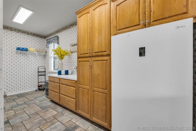 6008 W Phoenix Court, Broken Arrow, OK 74011