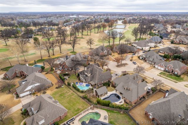 6008 W Phoenix Court, Broken Arrow, OK 74011