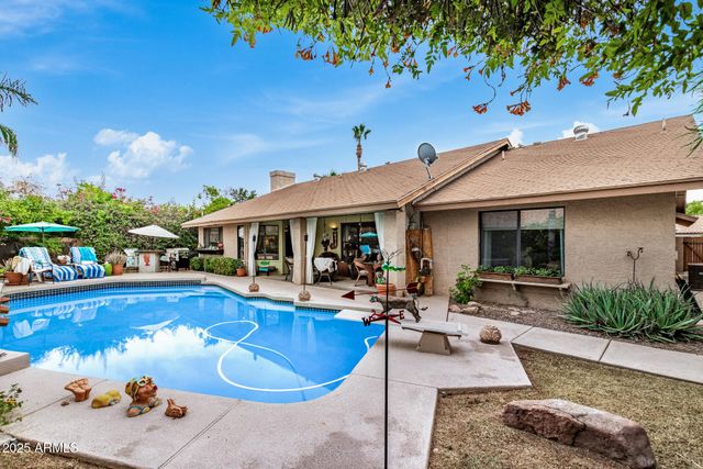 1962 E RANCH Road, Tempe, AZ 85284