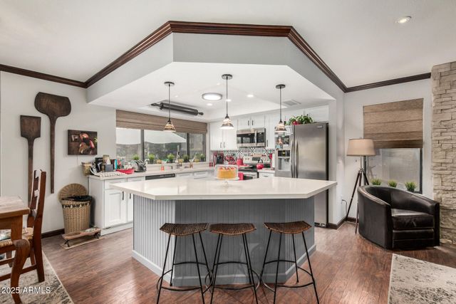 1962 E RANCH Road, Tempe, AZ 85284