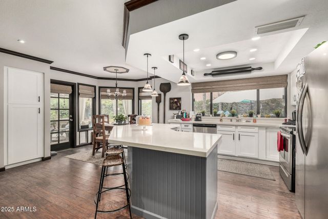 1962 E RANCH Road, Tempe, AZ 85284