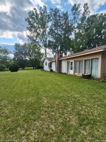 8112 Willow Road, Augusta Charter Township, MI 48160