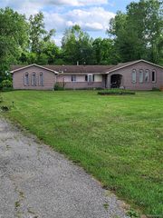 8112 Willow Road, Augusta Charter Township, MI 48160