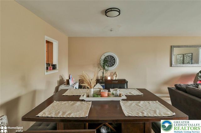 472 Vera Circle, Bethlehem City, PA 18017