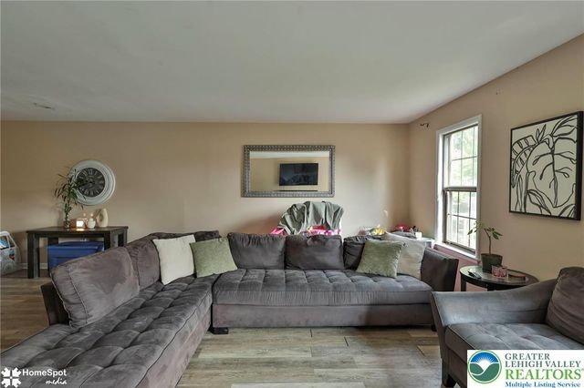 472 Vera Circle, Bethlehem City, PA 18017