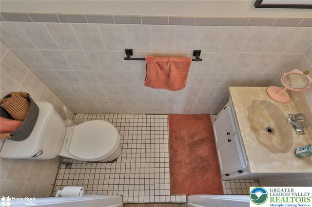 472 Vera Circle, Bethlehem City, PA 18017