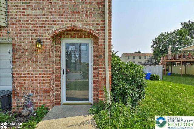 472 Vera Circle, Bethlehem City, PA 18017