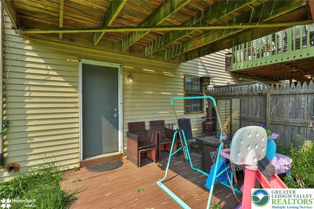 472 Vera Circle, Bethlehem City, PA 18017