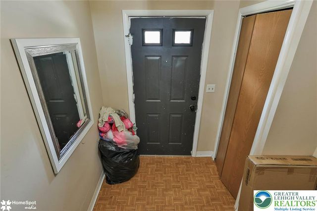 472 Vera Circle, Bethlehem City, PA 18017