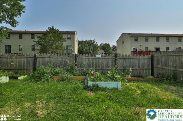 472 Vera Circle, Bethlehem City, PA 18017