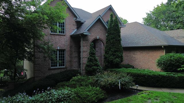 3314 Cardinal Lane, Spring Grove, IL 60081