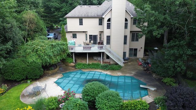 3314 Cardinal Lane, Spring Grove, IL 60081