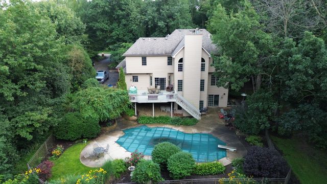 3314 Cardinal Lane, Spring Grove, IL 60081