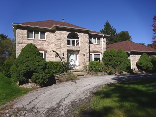 180 Wood Street, Inverness, IL 60010