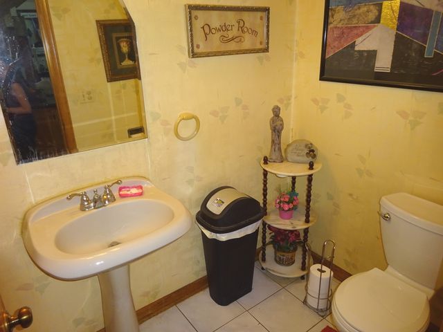 180 Wood Street, Inverness, IL 60010