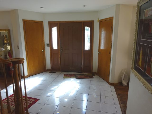 180 Wood Street, Inverness, IL 60010