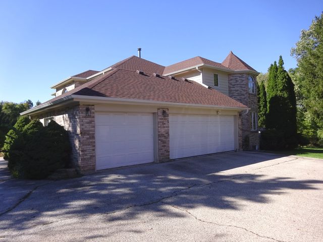 180 Wood Street, Inverness, IL 60010