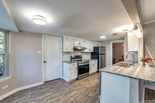 7447 Horse Tail Dr., San Antonio, TX 78240