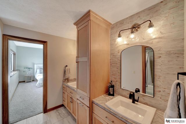 3940 Nicholas Court, Roca, NE 68430