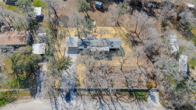 6048 Hidden Circle, Azle, TX 76020