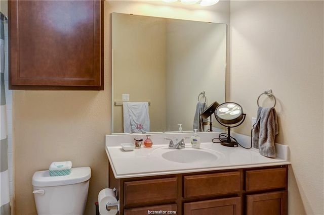 1198 Jones Butler Road 406, College Station, TX 77840