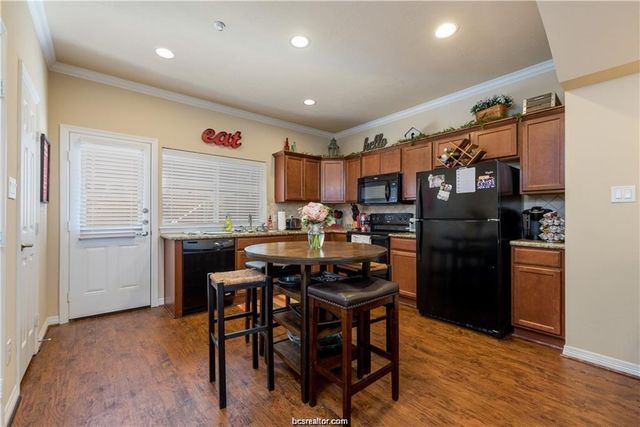 1198 Jones Butler Road 406, College Station, TX 77840