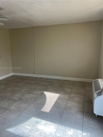 2701 Riverside Drive 308B, Coral Springs, FL 33065