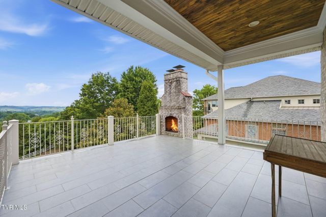 286 Sunset Ridge Court, Johnson City, TN 37615
