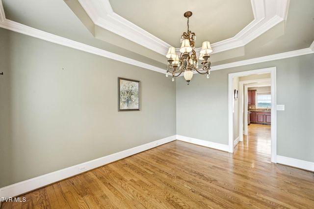 286 Sunset Ridge Court, Johnson City, TN 37615