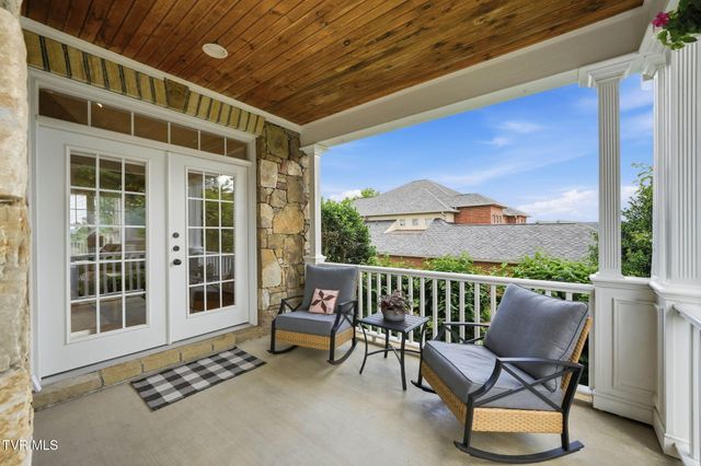 286 Sunset Ridge Court, Johnson City, TN 37615