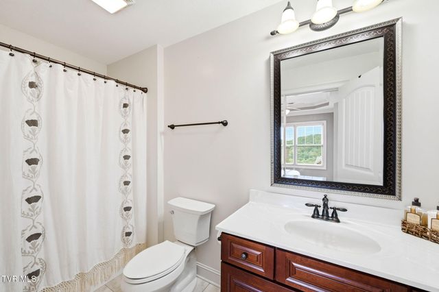 286 Sunset Ridge Court, Johnson City, TN 37615
