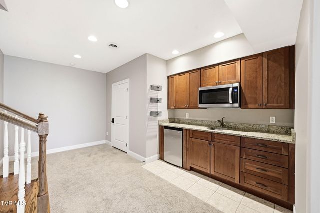 286 Sunset Ridge Court, Johnson City, TN 37615