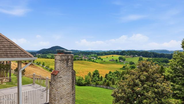 286 Sunset Ridge Court, Johnson City, TN 37615