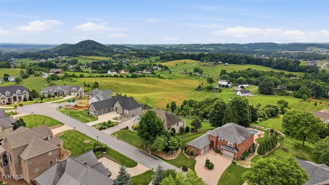 286 Sunset Ridge Court, Johnson City, TN 37615