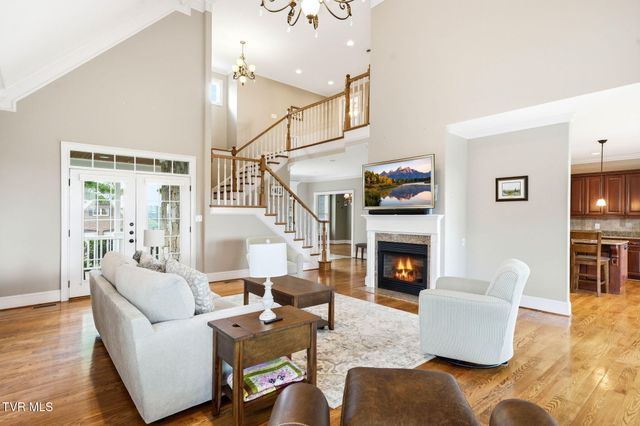 286 Sunset Ridge Court, Johnson City, TN 37615