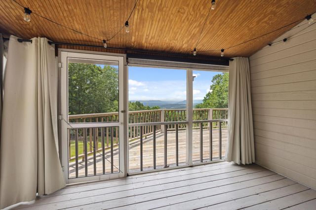 310 Bluffs Road, South Pittsburg, TN 37380