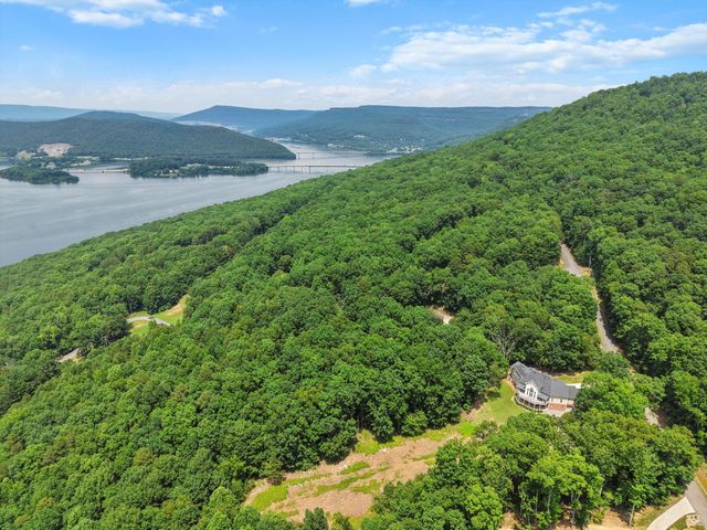 310 Bluffs Road, South Pittsburg, TN 37380