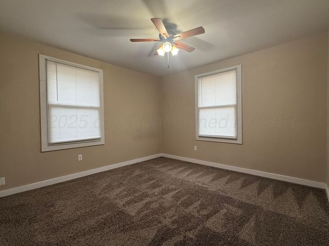 701 E 3RD Street, Dumas, TX 79029