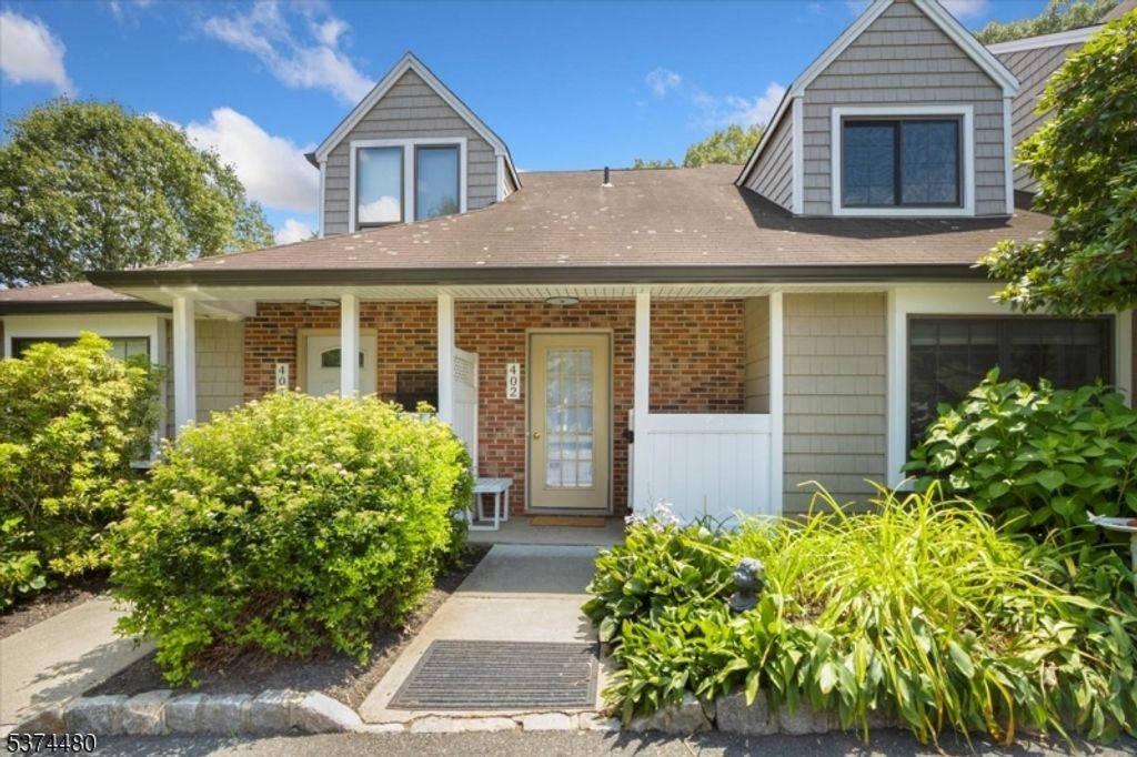 402 Betty Ln, Mine Hill Twp., NJ 07803