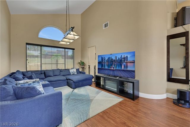 9229 Valador Avenue, Las Vegas, NV 89129