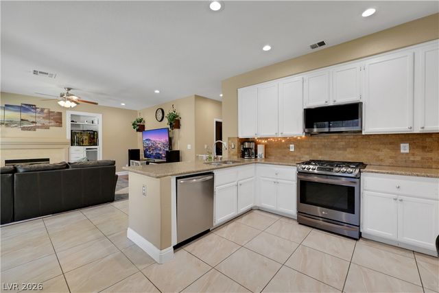 9229 Valador Avenue, Las Vegas, NV 89129