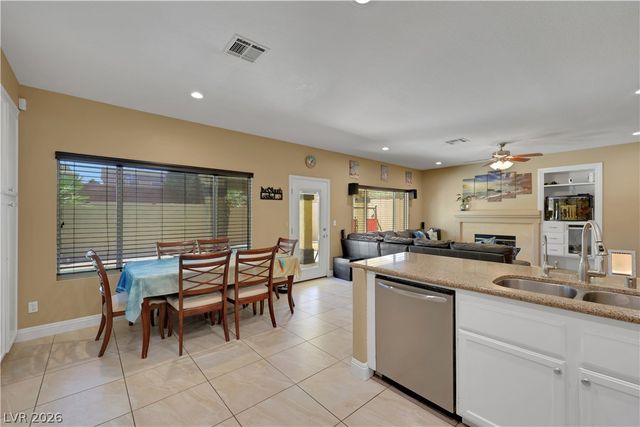 9229 Valador Avenue, Las Vegas, NV 89129