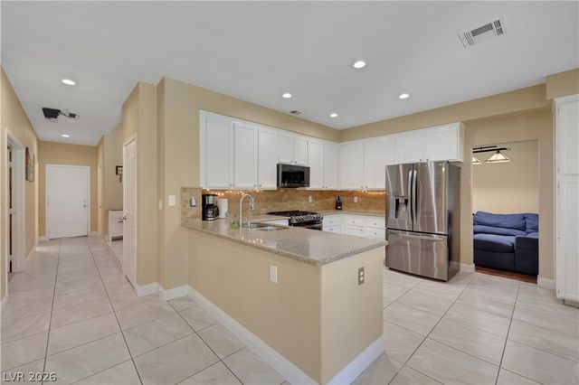 9229 Valador Avenue, Las Vegas, NV 89129